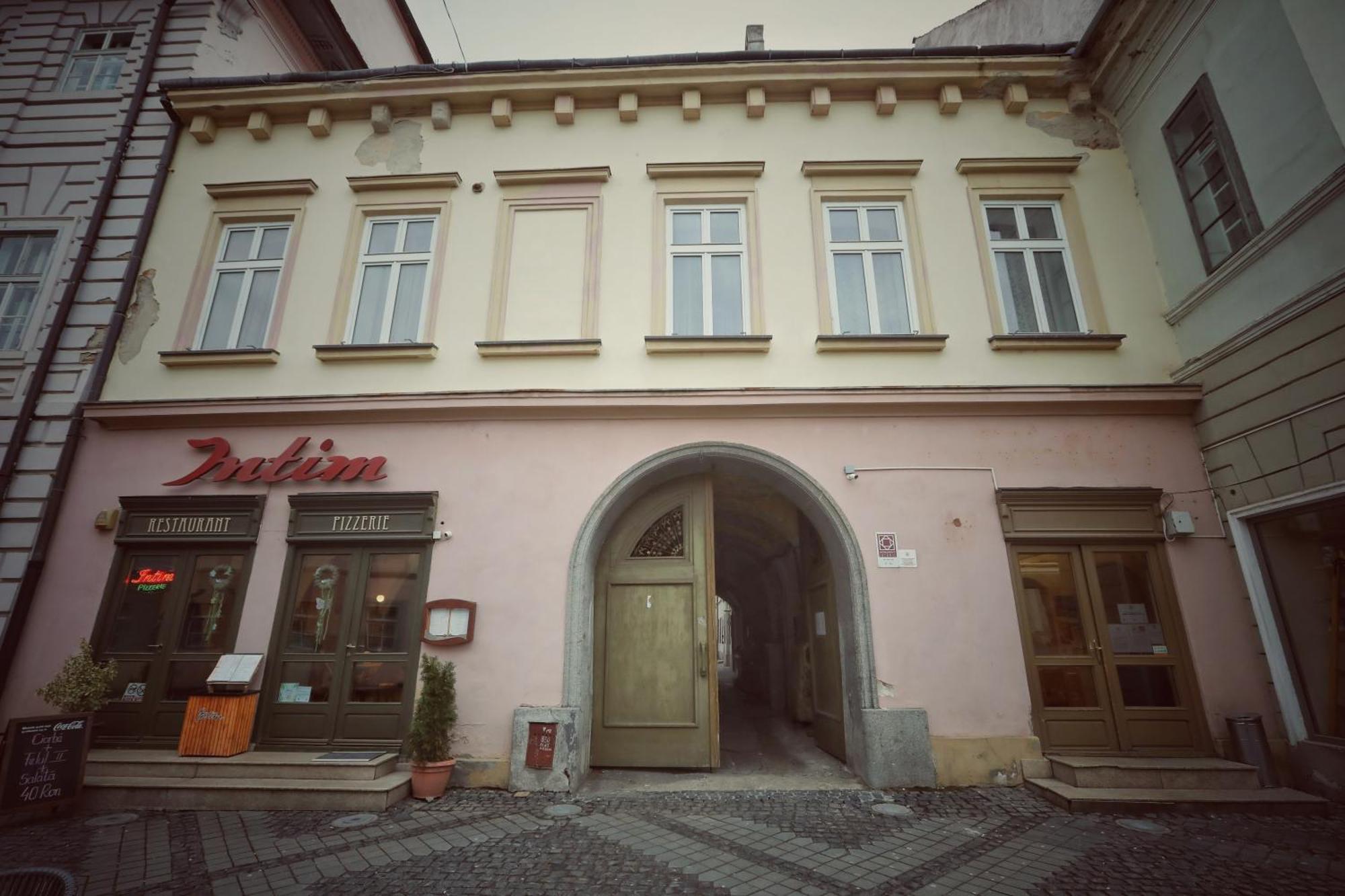 Monarch Residence Sibiu Exteriör bild